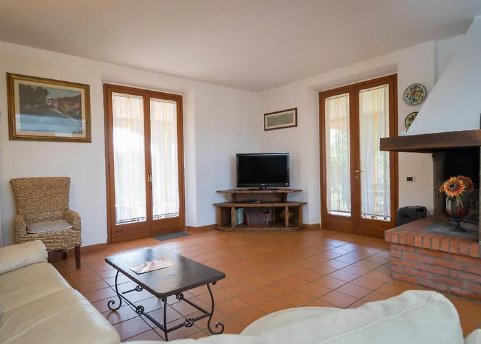 Tenuta Vallegaia Villa *